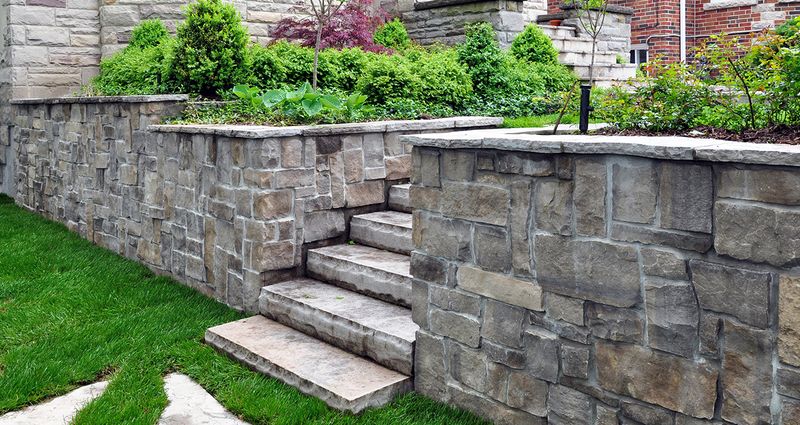 13 Pennsylvania Stone Walls That Make A Yard Feel Forever - Decor Hint Pocket Garden Dividers