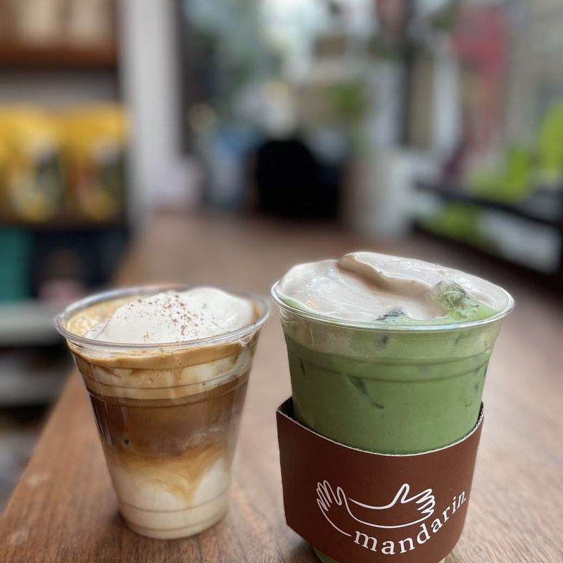 Lineage Coffee, Pasadena