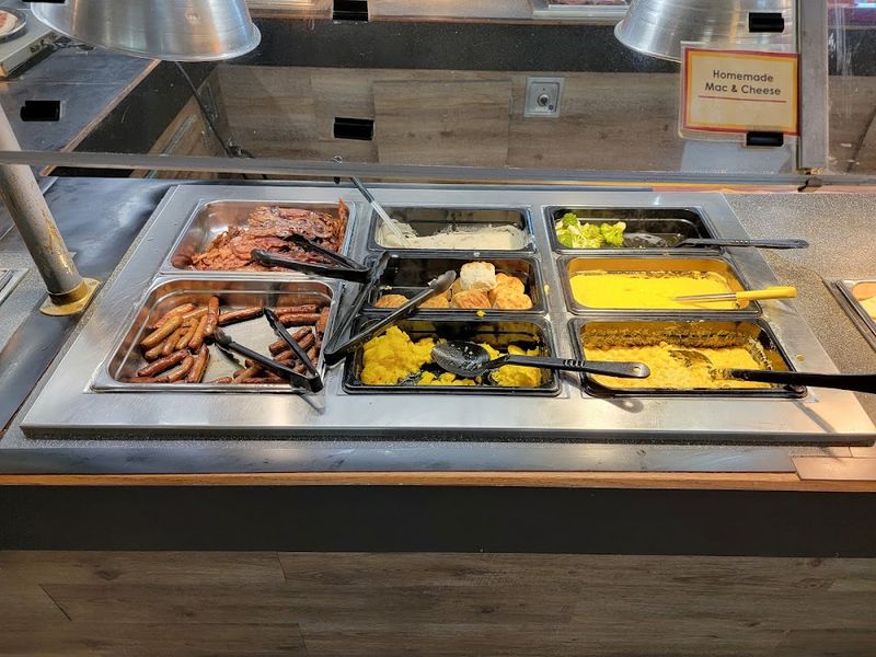6 Missouri Buffets Locals Rave About & 6 They Warn You To Skip - Decor Hint Dietz Family Buffet – Clinton's Afternoon Letdown