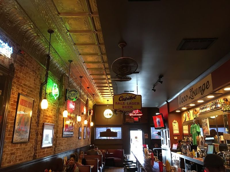 6 Missouri Buffets Locals Rave About & 6 They Warn You To Skip - Decor Hint Ria's Restaurant and Lounge – Jefferson City's Italian Gem