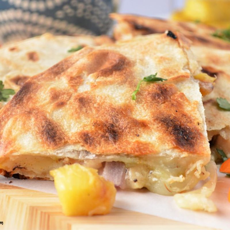 15 Easy Mexican Dinner Ideas Perfect For Busy Nights In Florida - Decor Hint Tropical Chicken Quesadillas