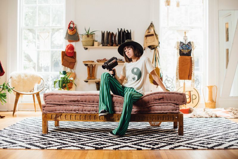 9 Savannah Vintage Shops With Real Deals - Decor Hint East & Up Vintage