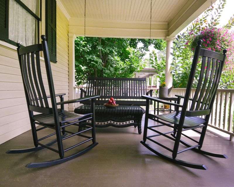 9 Front Porch Features That Make South Carolina Family Homes Timeless - Decor Hint Rocking Chair Rows