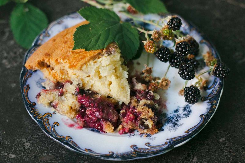 9 Arkansas Pie Stops That Always Taste Like Home - Decor Hint Berry's Blackberry Cobbler Pie