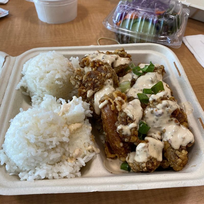 10 Hawaii Restaurants Serving Classic Plate Lunch Comforts - Decor Hint Pine Tree Cafe