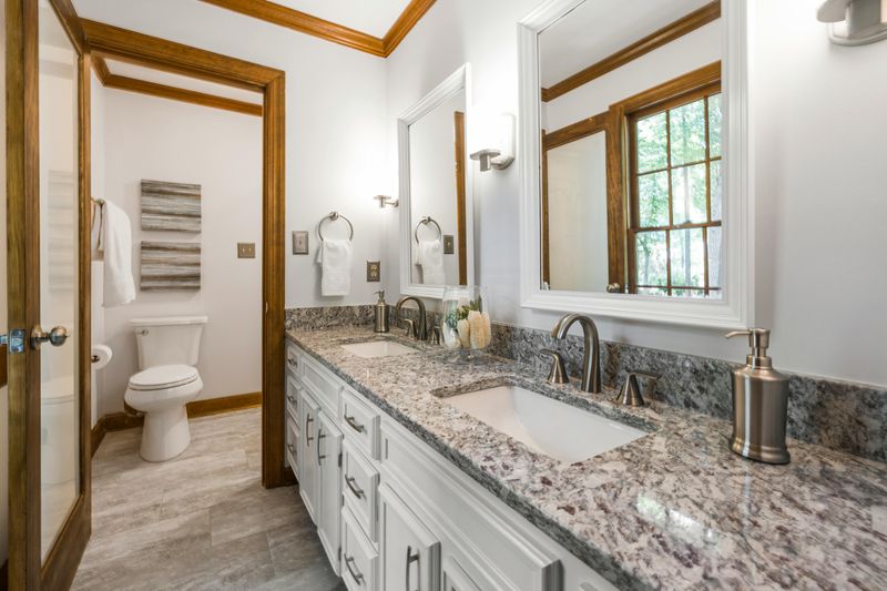 11 Master Bathroom Ideas That Add A Luxurious Touch - Decor Hint Double Vanity With Stone Countertops