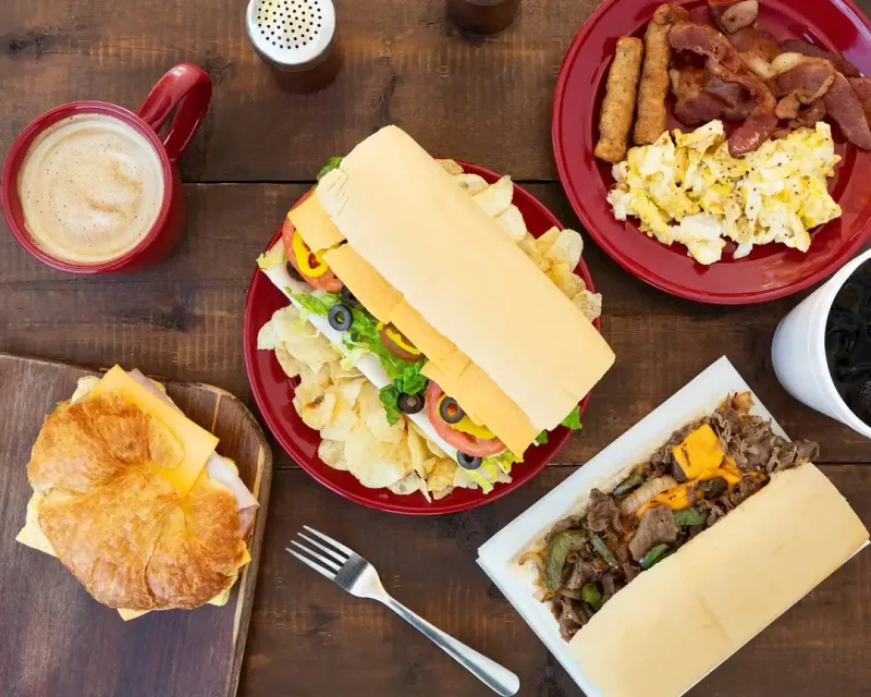 12 Timeless Pennsylvania Diners Keeping Tradition Alive - Decor Hint Neptune Diner – Lancaster, PA