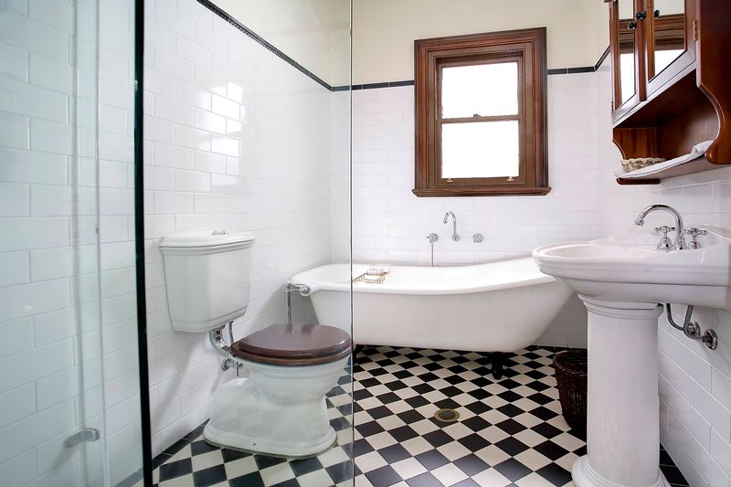 Bold Checkerboard Squares