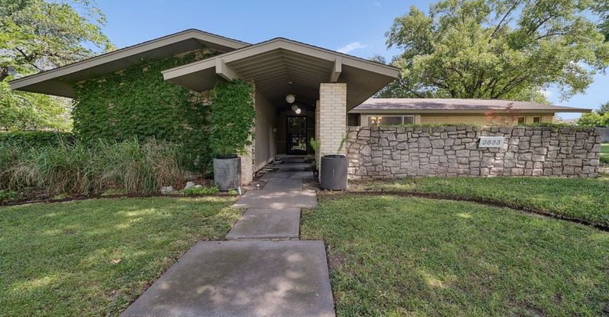 Historic Charm Lives On: 7 Curb Appeal Styles That Define Oklahoma Streets - Decor Hint Historic Charm Lives On 7 Curb Appeal Styles That Define Oklahoma Streets - Decor Hint