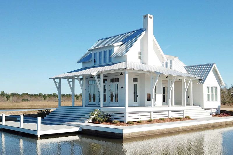 8 Georgia Wraparound Porches Made For Rocking Chairs - Decor Hint Riverside Retreat