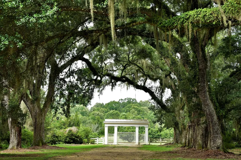 Gulf Coast Plantation-Style Gatehouses