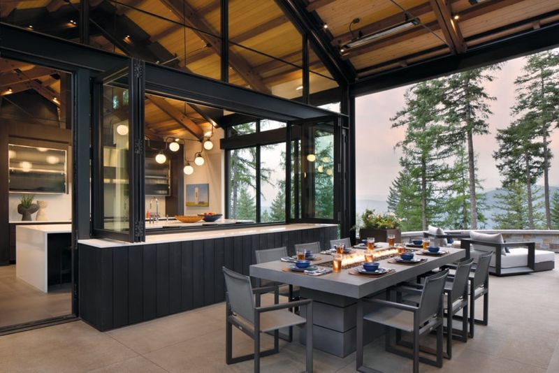 11 Gorgeous Porch Designs That Make North Carolina Cottages Shine - Decor Hint Indoor-Outdoor Fusion