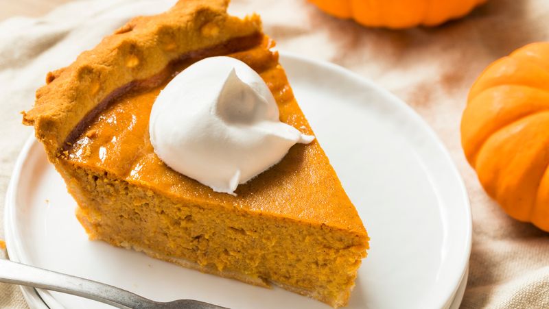 15 Nostalgic Desserts That Took Over Illinois Back In The Day - Decor Hint Pumpkin Pie from Peoria