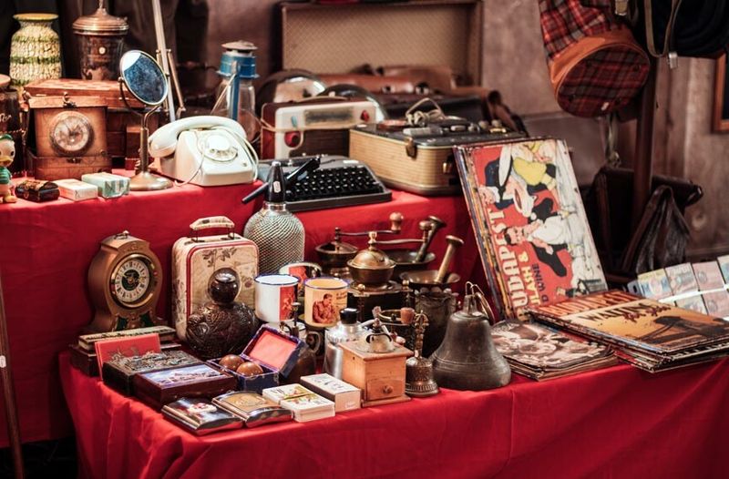 9 Savannah Vintage Shops With Real Deals - Decor Hint Savannah Vintage And Antique Market