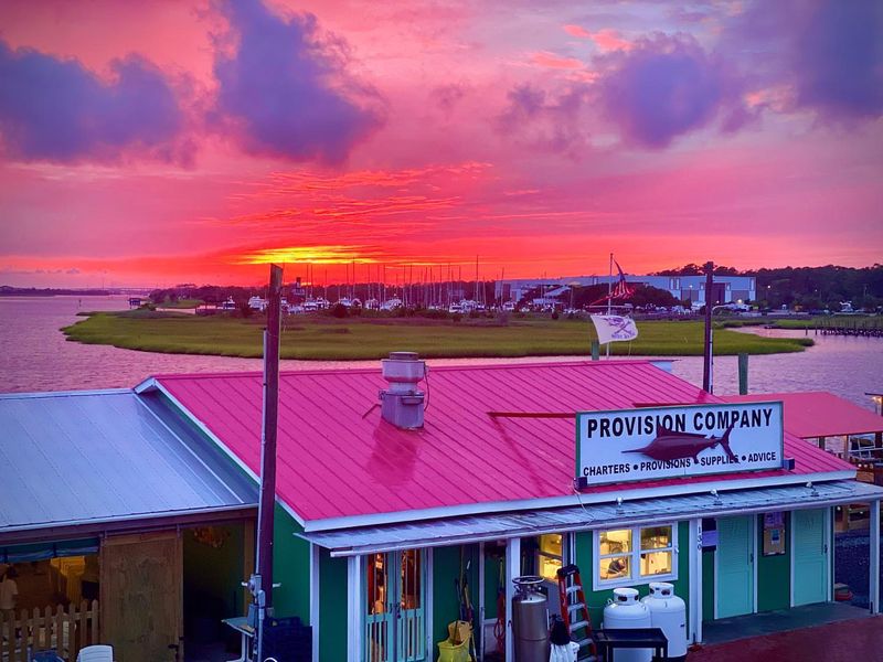 10 North Carolina Seafood Shacks That Taste Like Summer - Decor Hint Provision Company