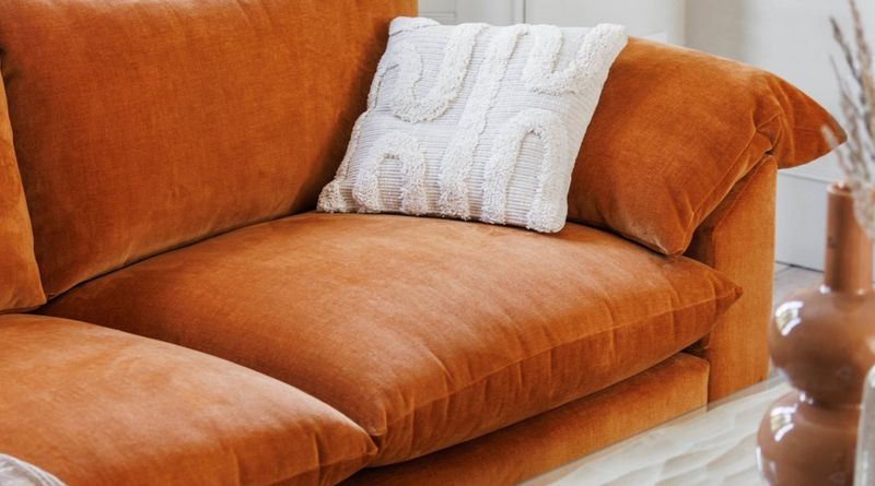 10 Sofa Color Mistakes LA Homeowners Are Regretting In 2025 - Decor Hint Unforgiving Velvet Mustard Yellow