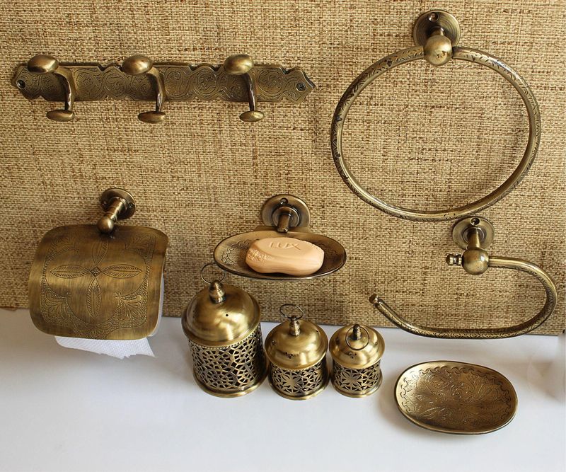 Display Vintage Accessories