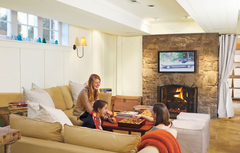 10 Michigan Basement Family Rooms Made For Laid-Back Fun - Decor Hint Multi-Generation Gathering Space
