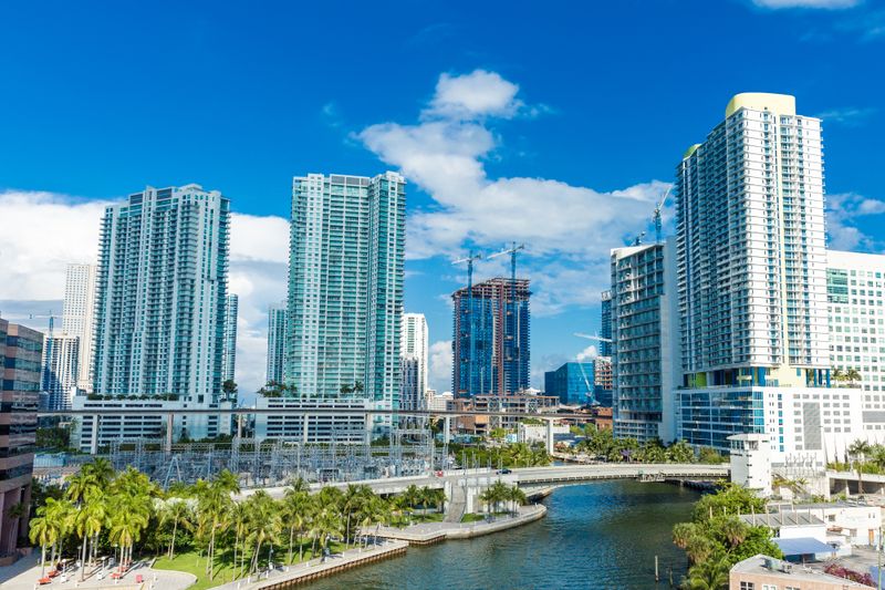 7 Miami, Florida Condos Expected To See Price Declines By 2026 - Decor Hint Luxury High-Rise Condos Facing Oversupply
