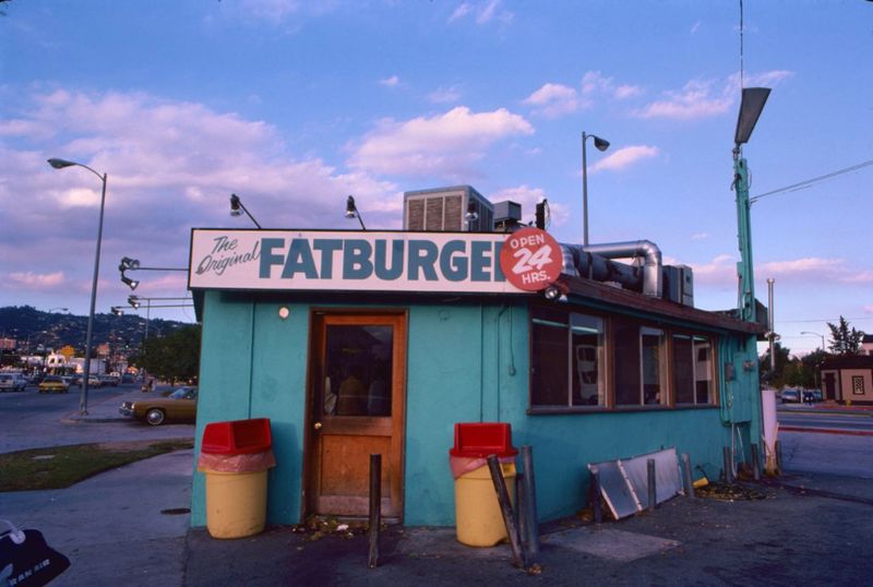 12 California Roadside Burger Chains That Still Feel Classic - Decor Hint Fatburger
