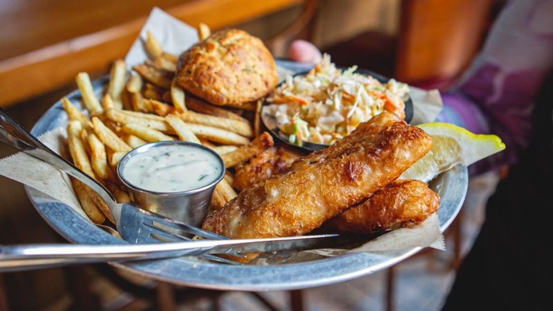 12 Wisconsin Tavern Fish Fries That Feel Like Friday - Decor Hint Tipsy Cow – Milwaukee, WI