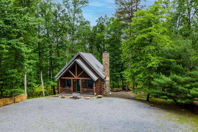 10 Pennsylvania Mountain Cabins With Scenic Views And Inviting Interiors - Decor Hint Gettysburg Area Mountain-Edge Cabins