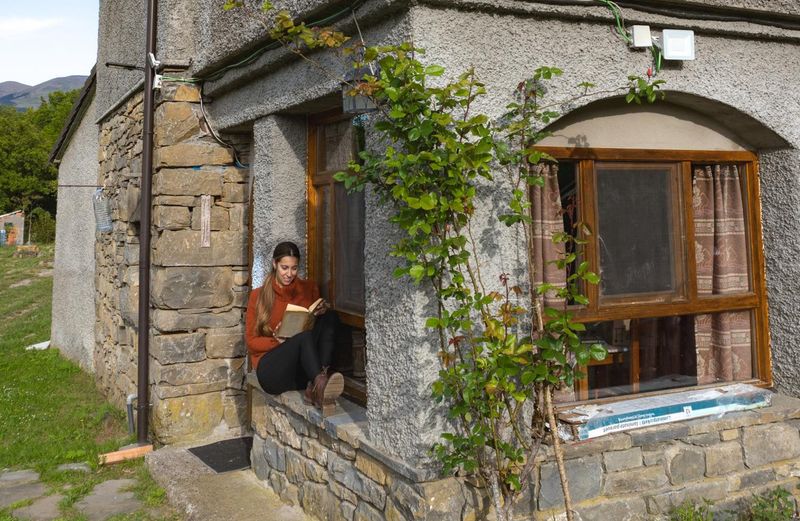 9 North Carolina Cottage Designs That Are Straight Out of a Storybook - Decor Hint Stone Cottage