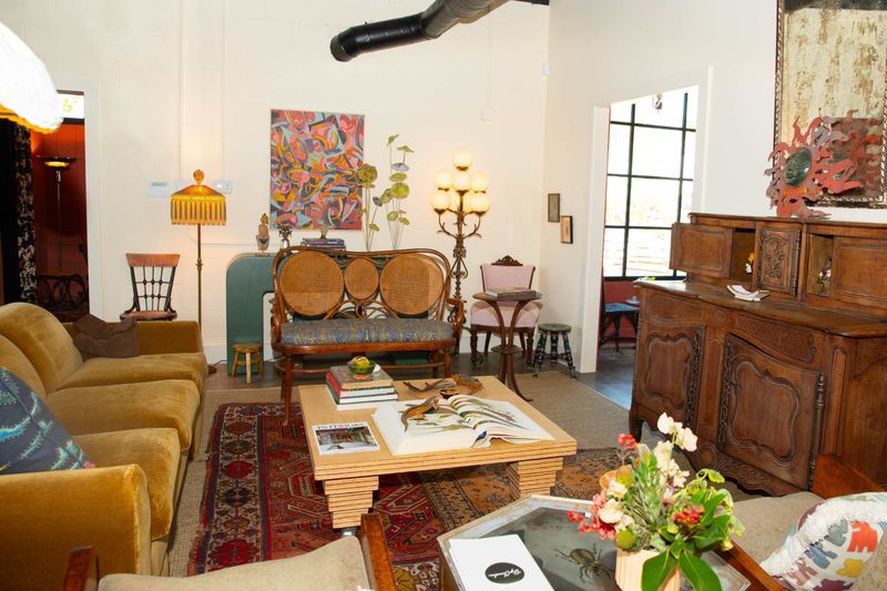 9 Texas Living Rooms Where Rustic Meets Modern - Decor Hint Austin Eclectic