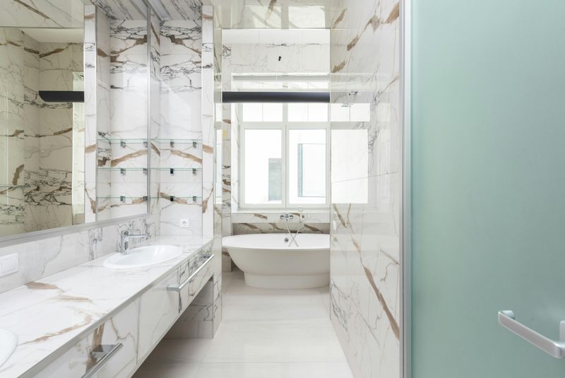 11 Practical Bathroom Renovation Ideas From Unsellable Houses - Decor Hint Go Big With Large-Format Tiles
