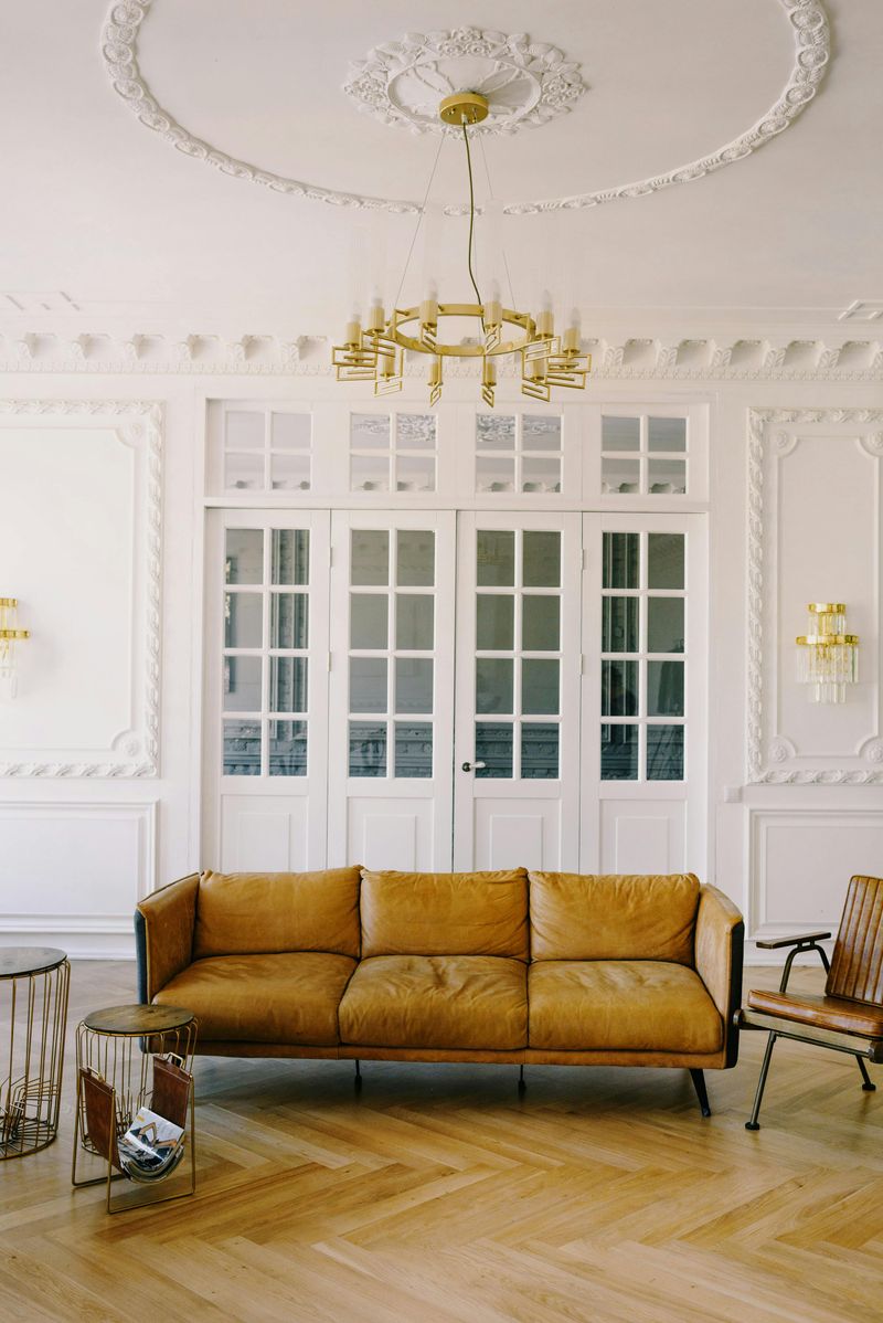 10 Decor Tips That Could Make Your Home Look Timeless With Color - Decor Hint Classic Patterns