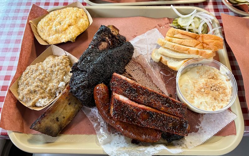 13 Mom-And-Pop Barbecue Joints In Texas Worth The Drive - Decor Hint Goldee's Barbecue, Fort Worth