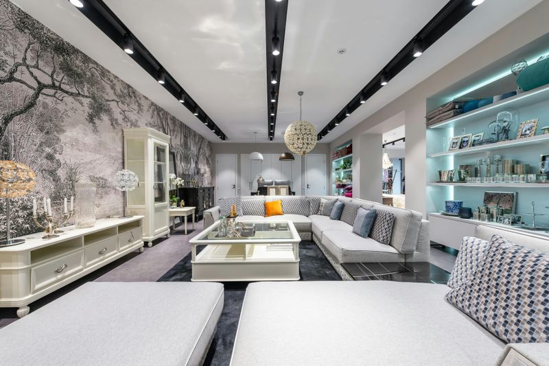 5 Home Decorating Habits That Make Designers Nervous - Decor Hint Mixing Too Many Patterns
