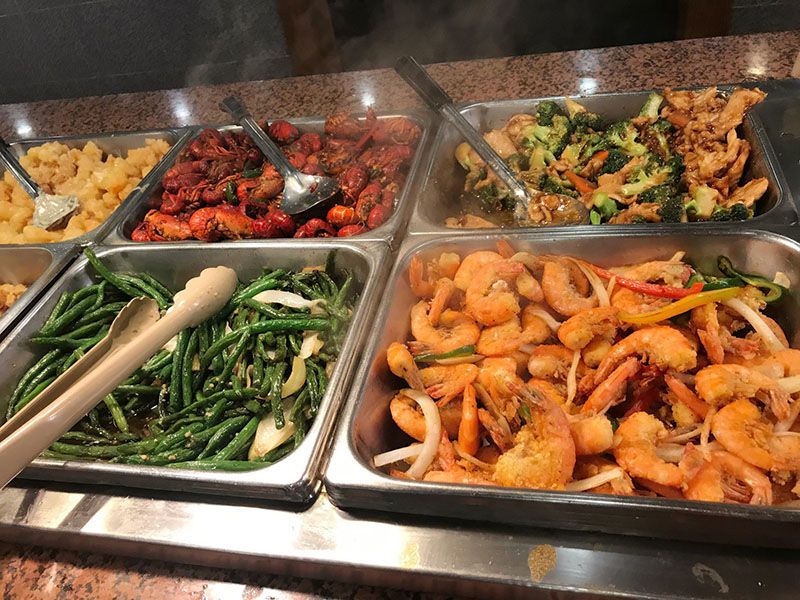 Royal Buffet & Grill – Seafood Extravaganza