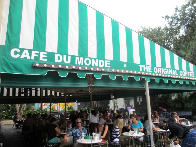 Café Du Monde (New Orleans, Louisiana)