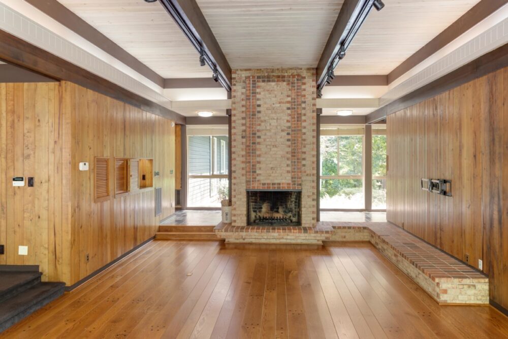 Tour This Iconic Mid-Century Marvel Hidden In The Hills Of Buckhead - Decor Hint lounge room