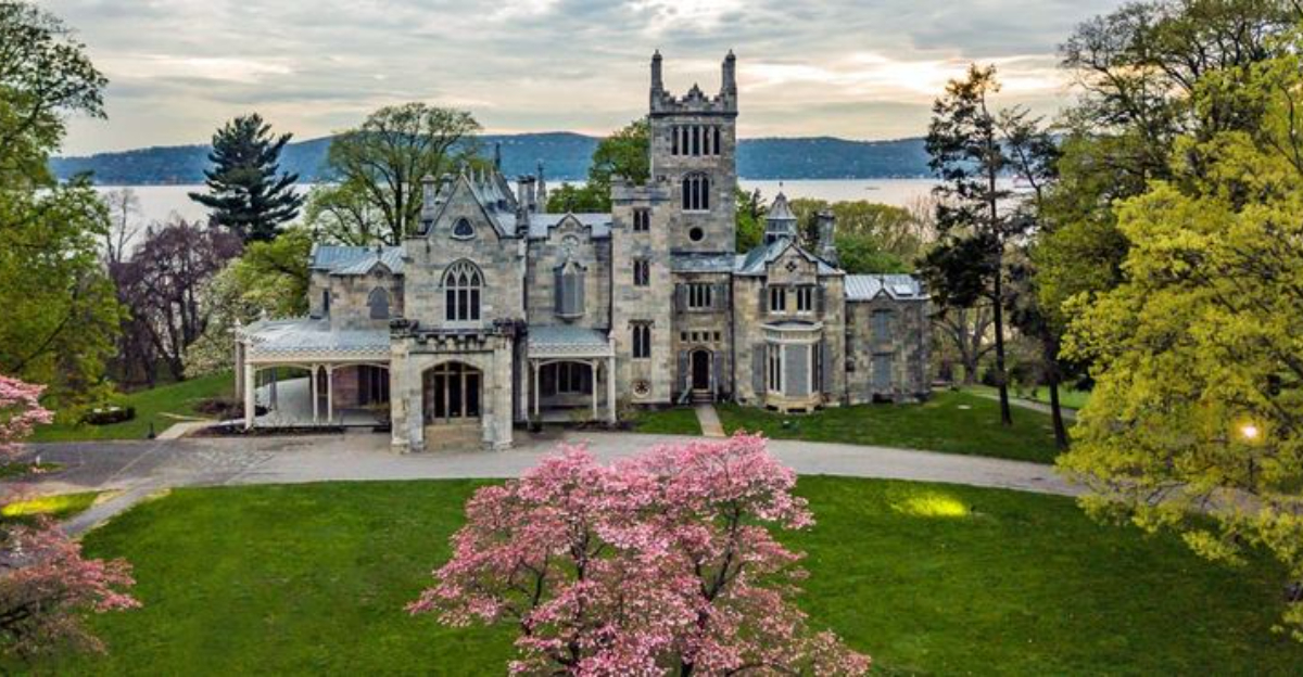 Lyndhurst On The Hudson 7 Reasons To Visit This Tarrytown Treasure - Decor Hint Lyndhurst On The Hudson 7 Reasons To Visit This Tarrytown Treasure - Decor Hint