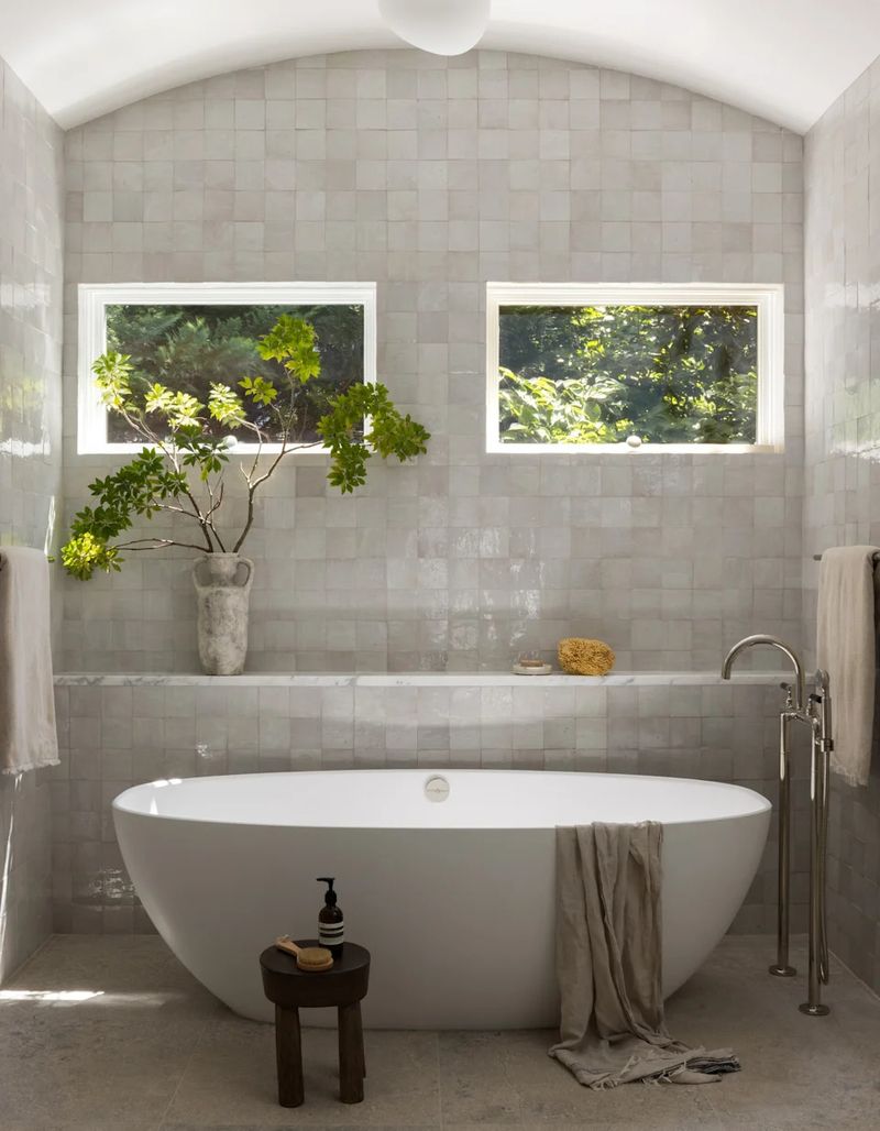 8 Massachusetts Bathrooms Designers Say Perfect the Subtle Quiet Luxury Trend - Decor Hint Freestanding Tubs
