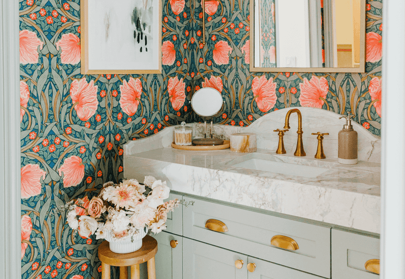 7 Surprising Vintage Bathroom Decor Trends Making A Comeback In New Jersey - Decor Hint Wallpaper Makes a Splashy Return