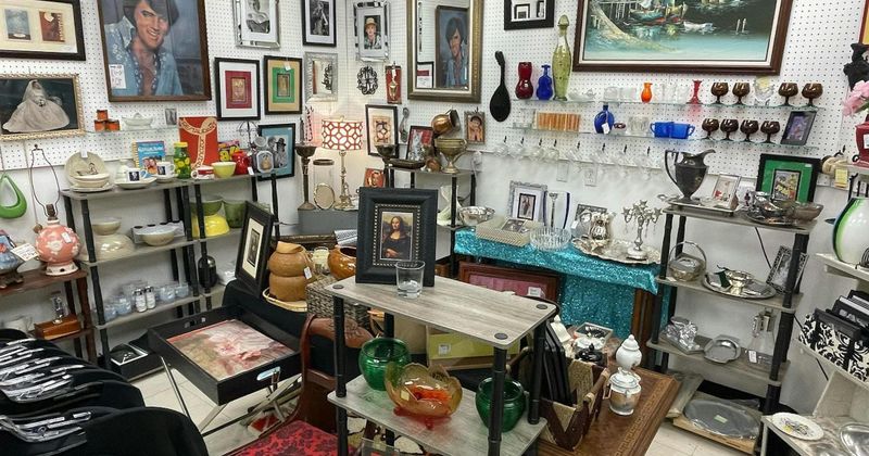 East Nashville Antiques & Vintage (Nashville)