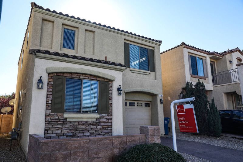 8 Types Of Las Vegas Homes Facing Potential Price Declines By 2026 - Decor Hint Entry-Level Homes Purchased During Ealry 2020s