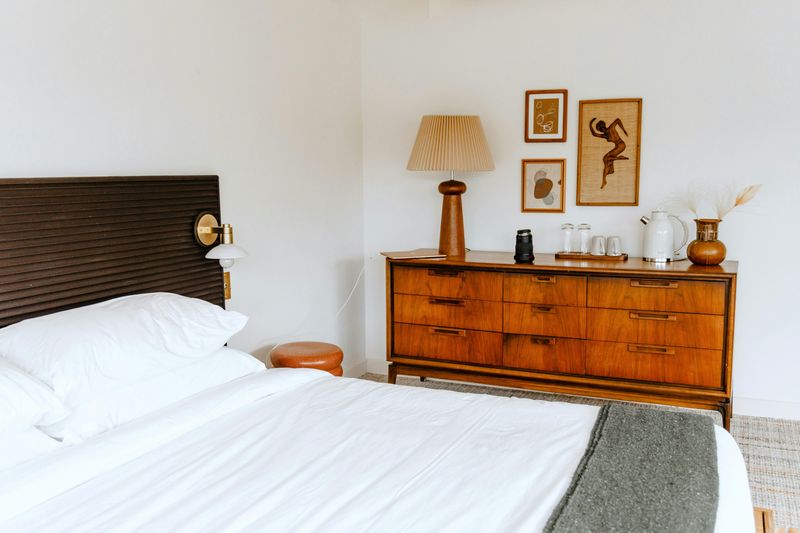 Millennials Would Pay Big for These 14 Nostalgic Items Their Parents Tossed - Decor Hint Mid-Century Modern Furniture