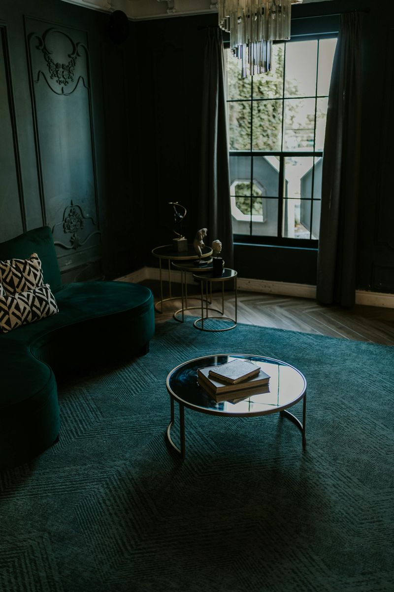 10 Visual Tips That Help Small Living Rooms Appear More Spacious - Decor Hint Embrace The Transparency Trend