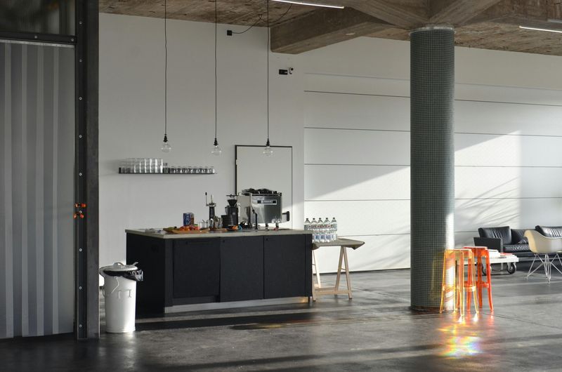 5 Home Decorating Habits That Make Designers Nervous - Decor Hint Ignoring Scale in Furniture
