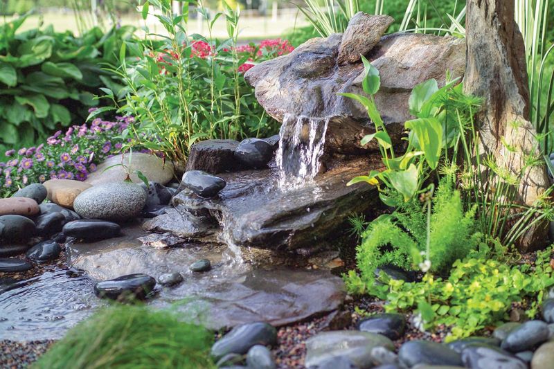 12 Nevada Courtyard Fountains That Keep Things Cool - Decor Hint Tiered Stone Courtyard Fountain
