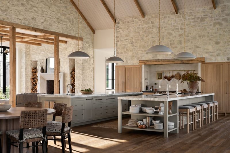 11 New Hampshire Pine Kitchens That Smell Like Cabin Weekends - Decor Hint Cozy Pine Kitchen With Stone Accents