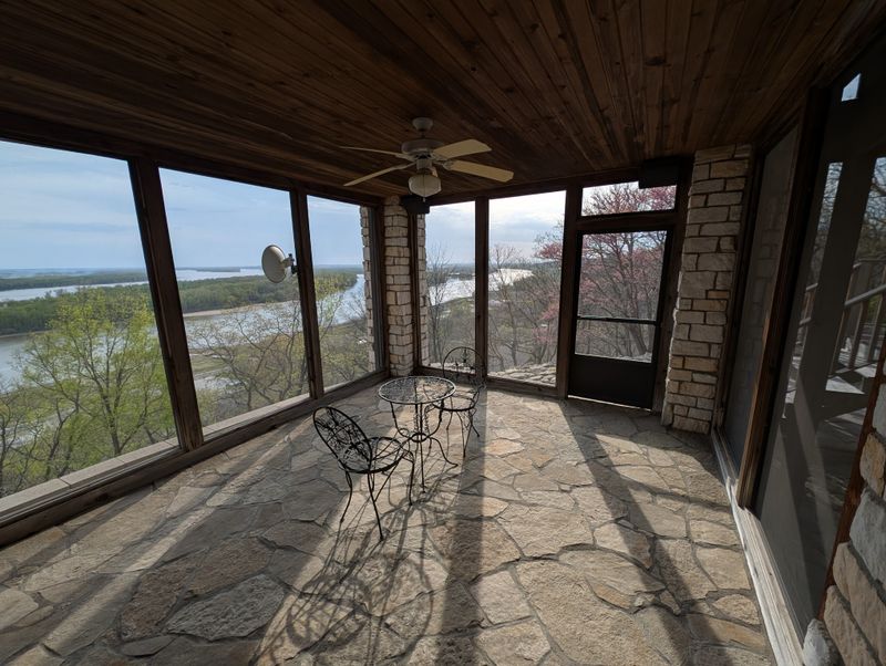 Bluff-Top Wonder in Grafton