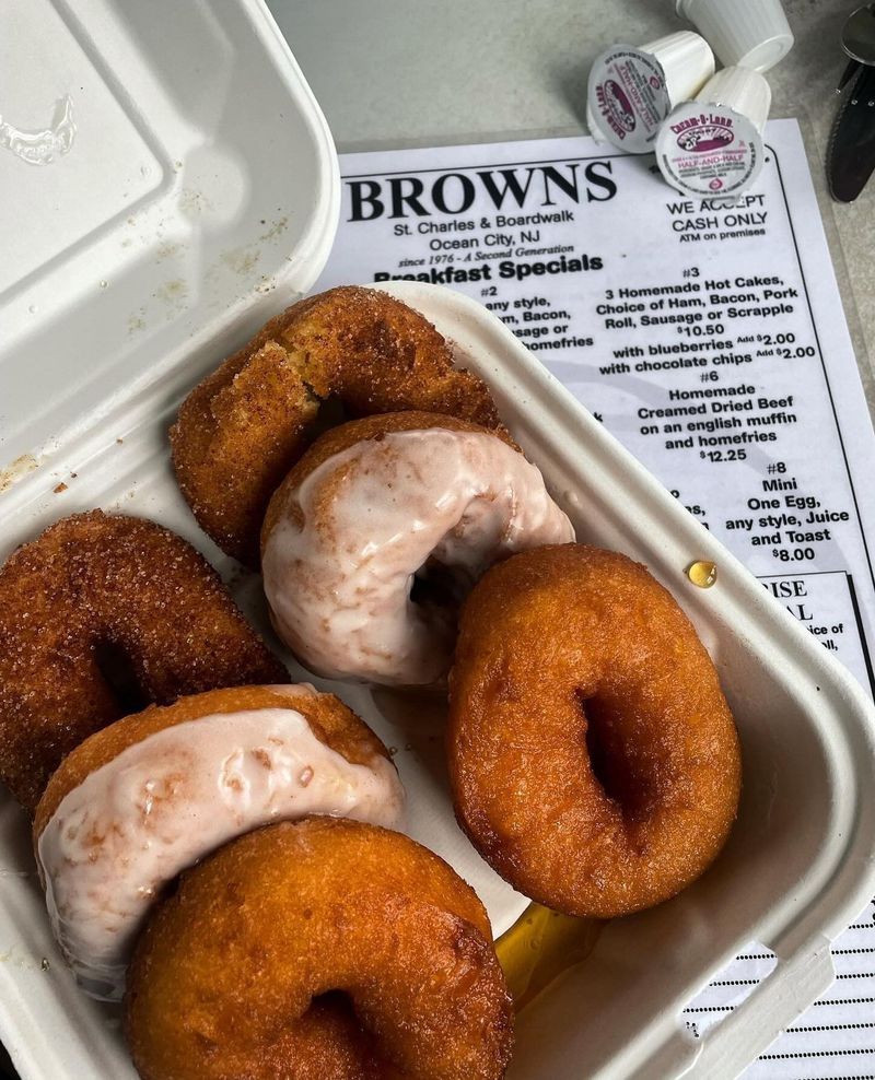 11 New Jersey Boardwalk Bites To Enjoy Year-Round - Decor Hint Brown's Donuts