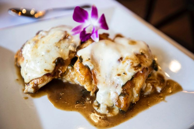 14 Best Hidden Eats In New Jersey For Food Lovers In The Know - Decor Hint Mezza Luna Bistro – Allendale
