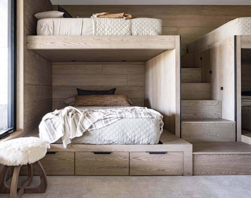 14 Utah Bunk Rooms Built For Cousin Sleepovers - Decor Hint Minimalist Contemporary Bunk Room