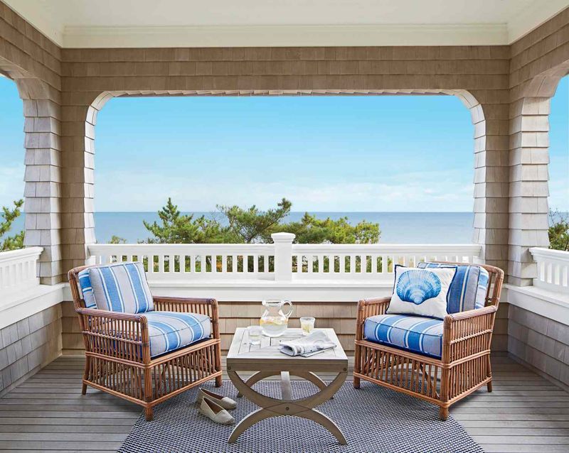 8 Georgia Wraparound Porches Made For Rocking Chairs - Decor Hint Coastal Breezy Balcony